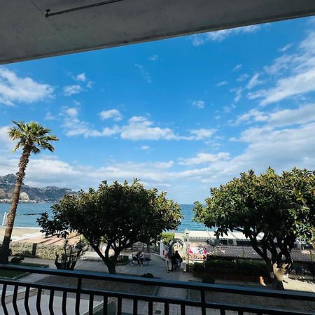 Case Vacanze Di Isabella Stoia Giardini-Naxos Zewnętrze zdjęcie